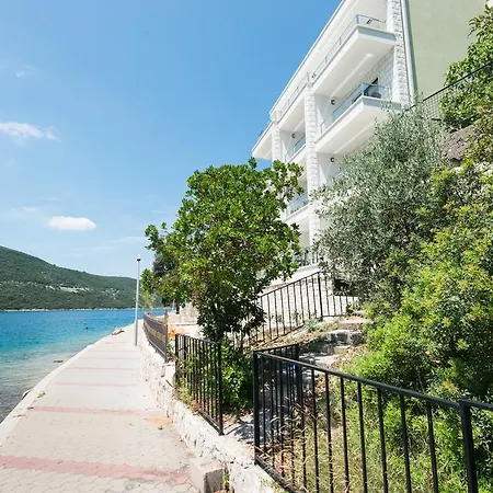 Apartment Luce