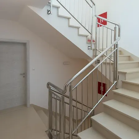 Luce Apartment *