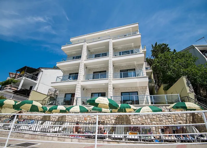 アパート Luce ネウム